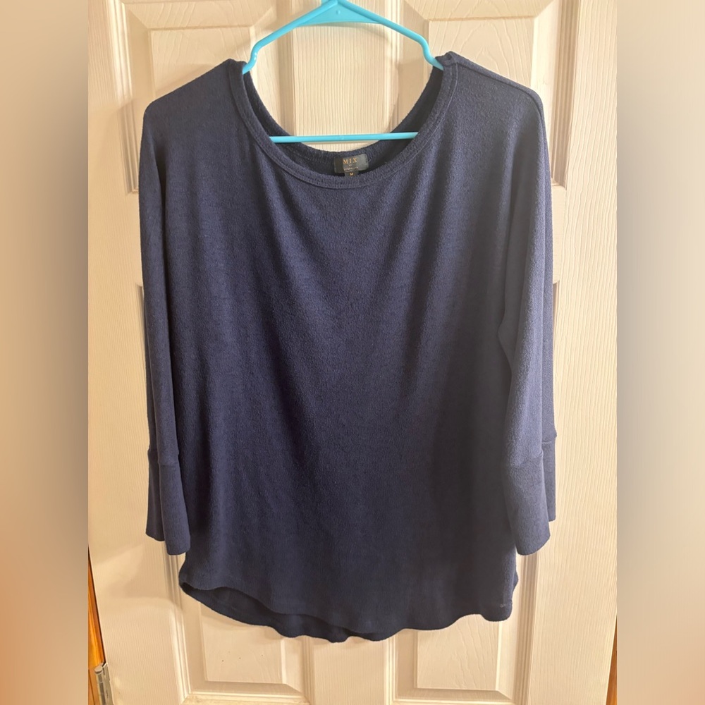 ¾ sleeve sweater